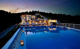 Goldenhill Studios&Apartments